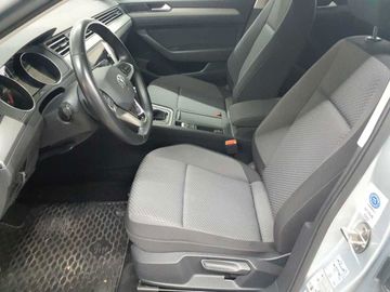 Volkswagen Passat Variant - 8