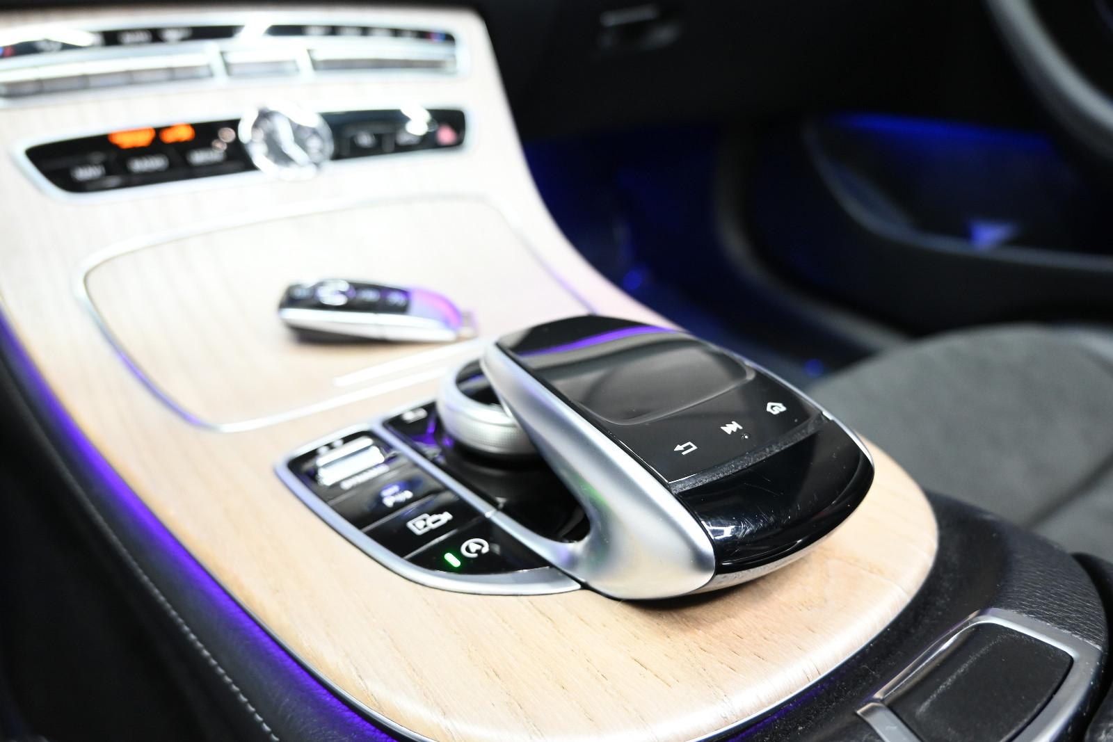 Mercedes-Benz E300 Coupe AMG/Pano/TW-Ass/Burmester/Kam/Distro