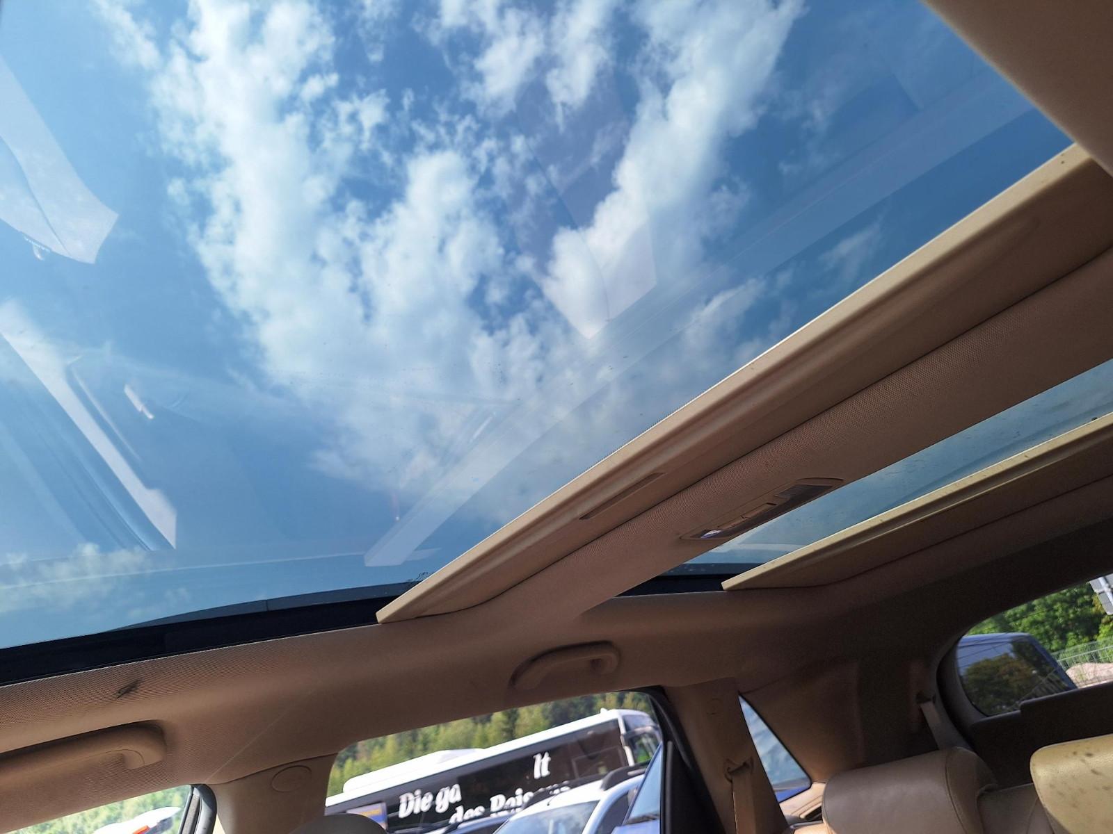 Kia Sorento 2012 — photo 24