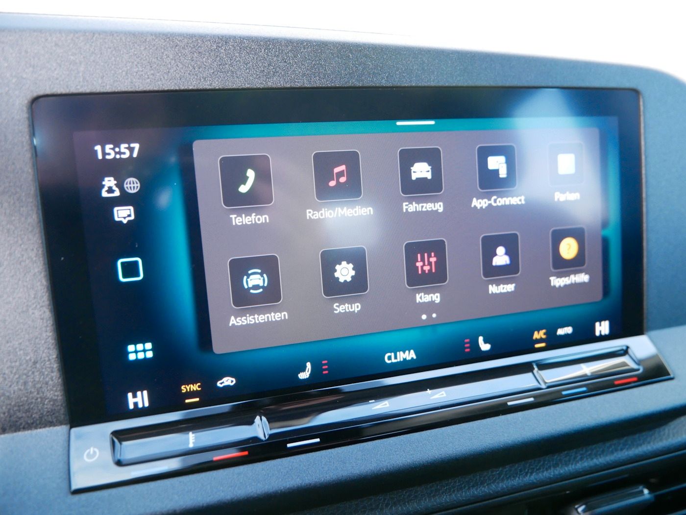 Fahrzeugabbildung Volkswagen Caddy 2.0 TDI Maxi 7-Sitzer Kamera SHZ Klimaauto