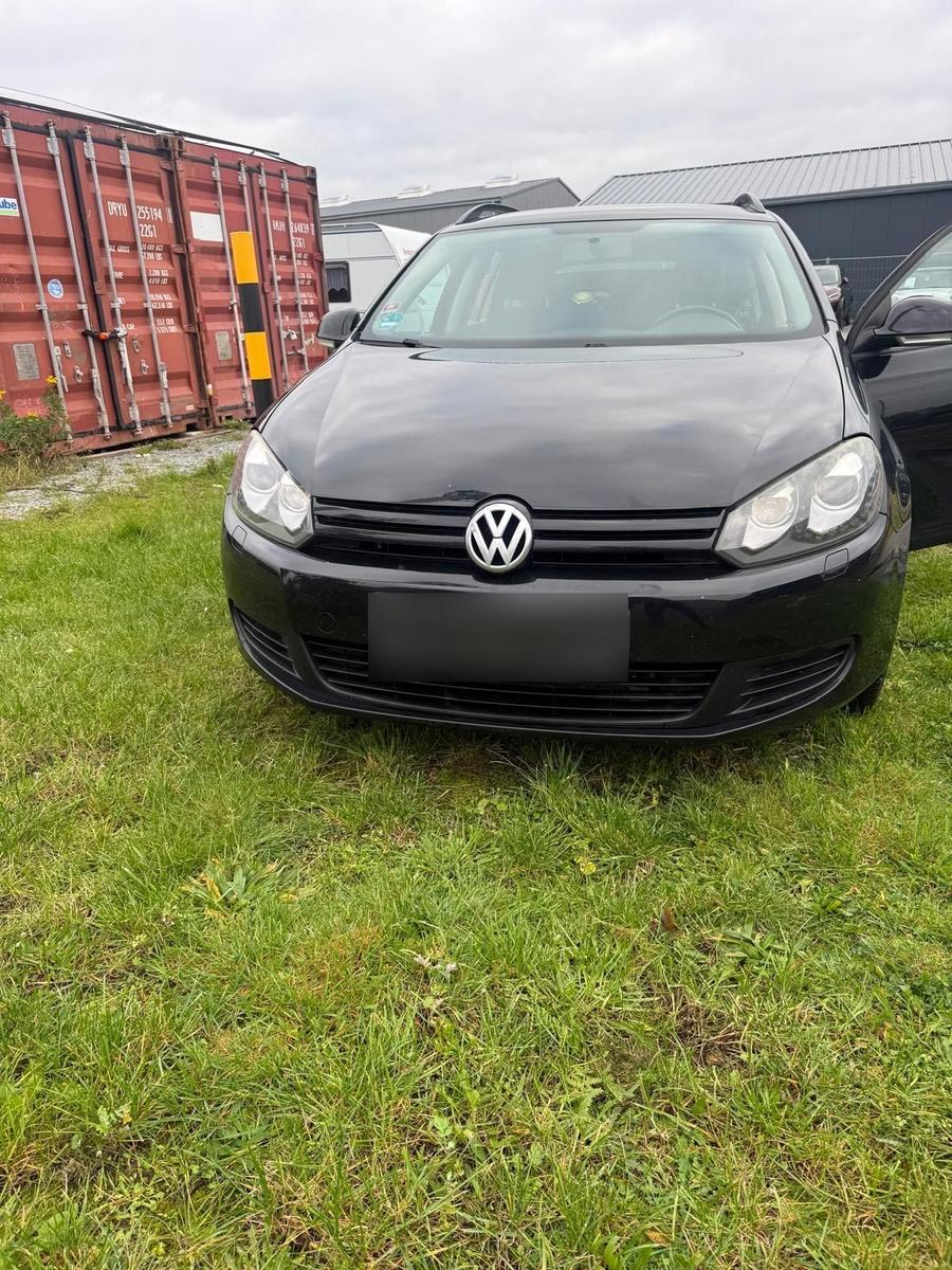 Volkswagen Golf 2012 — engine 105 HP (77kW)