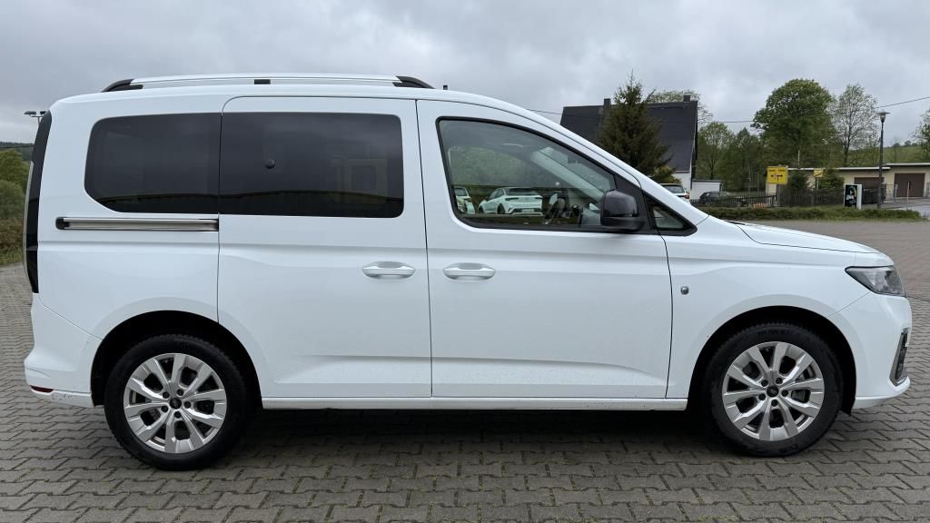 Autohaus Zimpel - Ford Tourneo Connect Titanium 1.5 Kamera+Klimaautomat - Bild 4 Autohaus Zimpel - Ford Tourneo Connect Titanium 1.5 Kamera+Klimaautomat - Bild 4