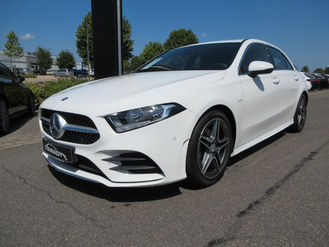MERCEDES-BENZ A 200 AMG 6G Navi Kamera Totwinkel Spur SoundMid
