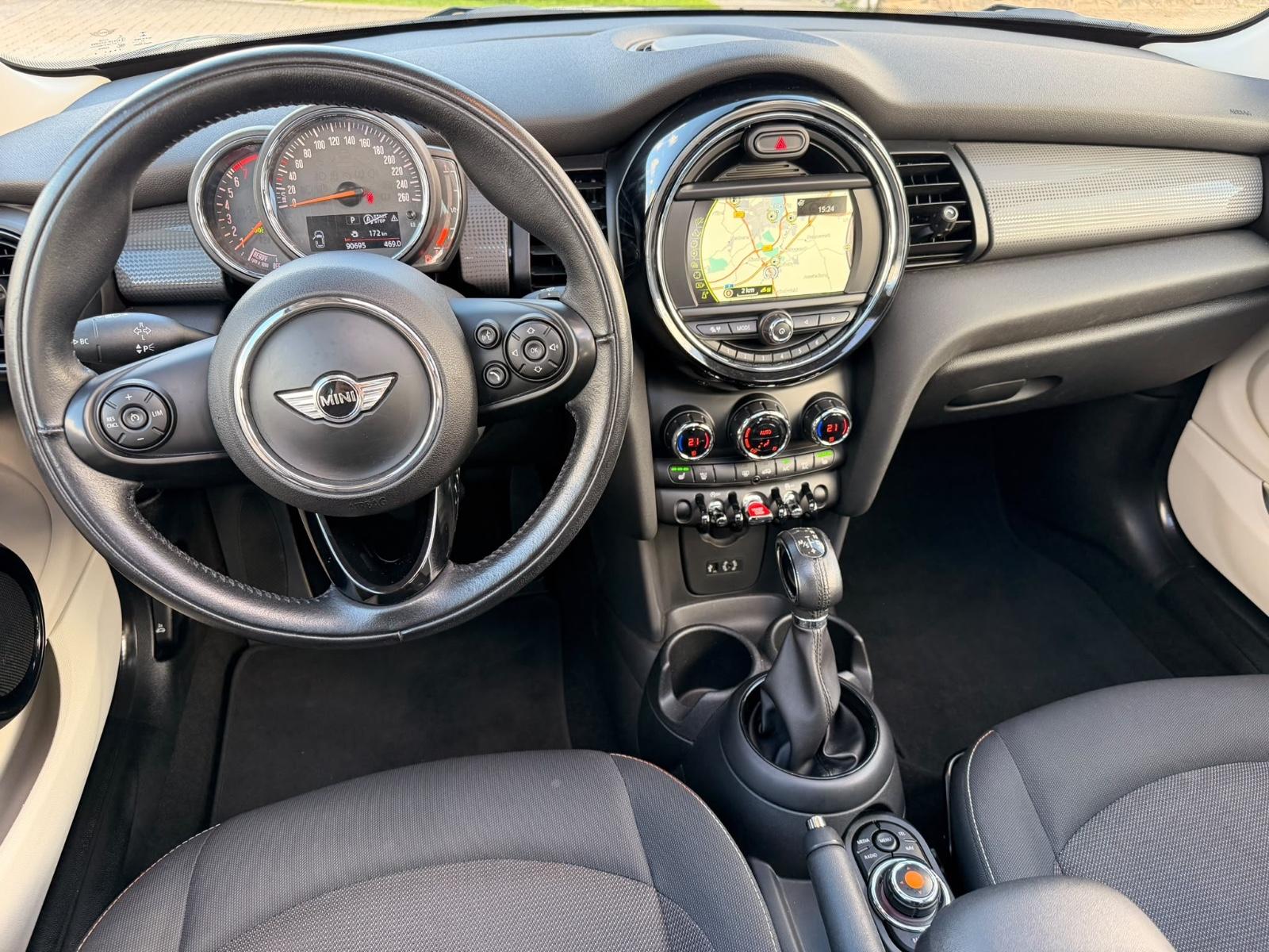 MINI Cooper 1.5 Aut. PANORAMADACH NAVI PDC