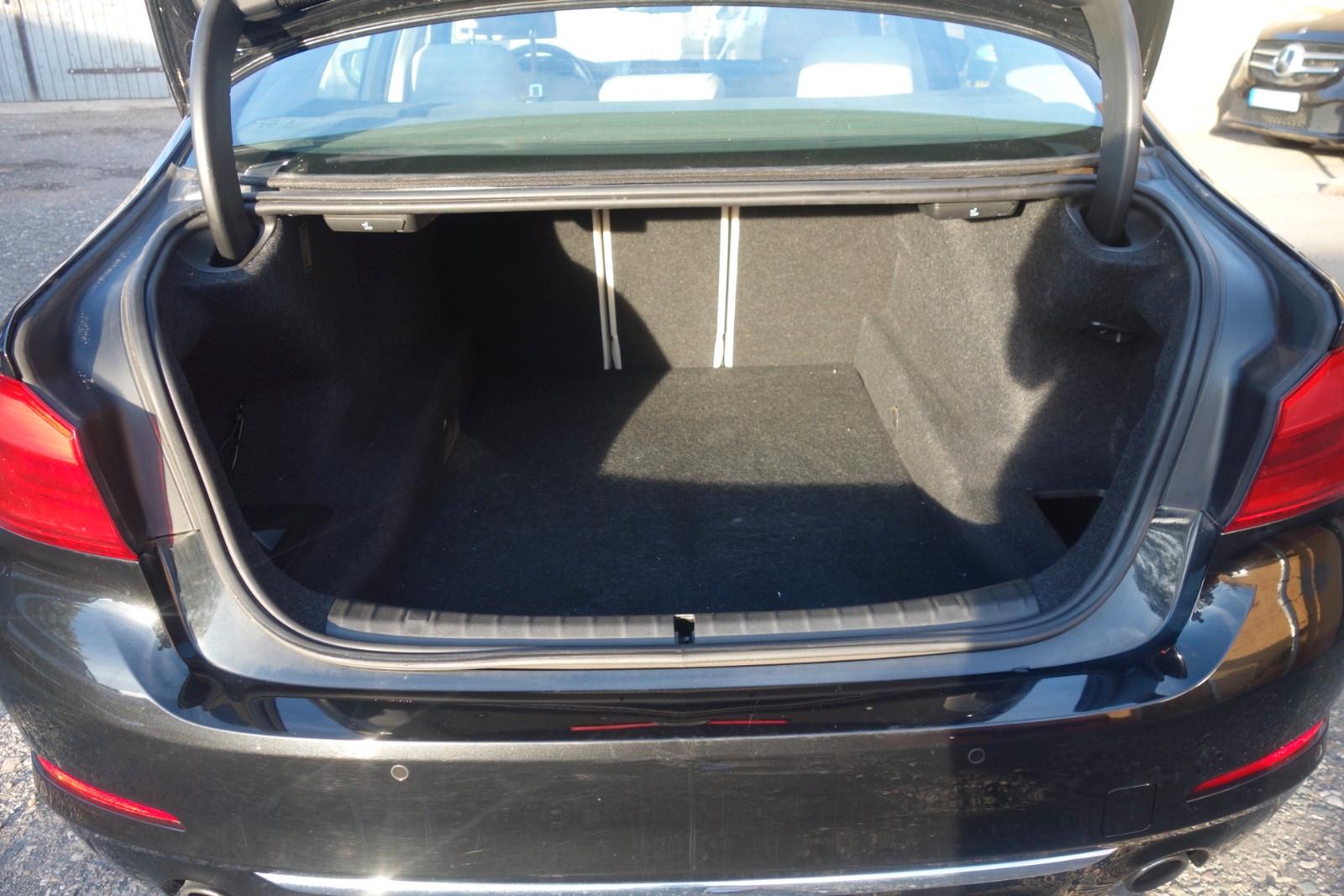 BMW 530 5 Limousine 530 i xDrive Luxury Line