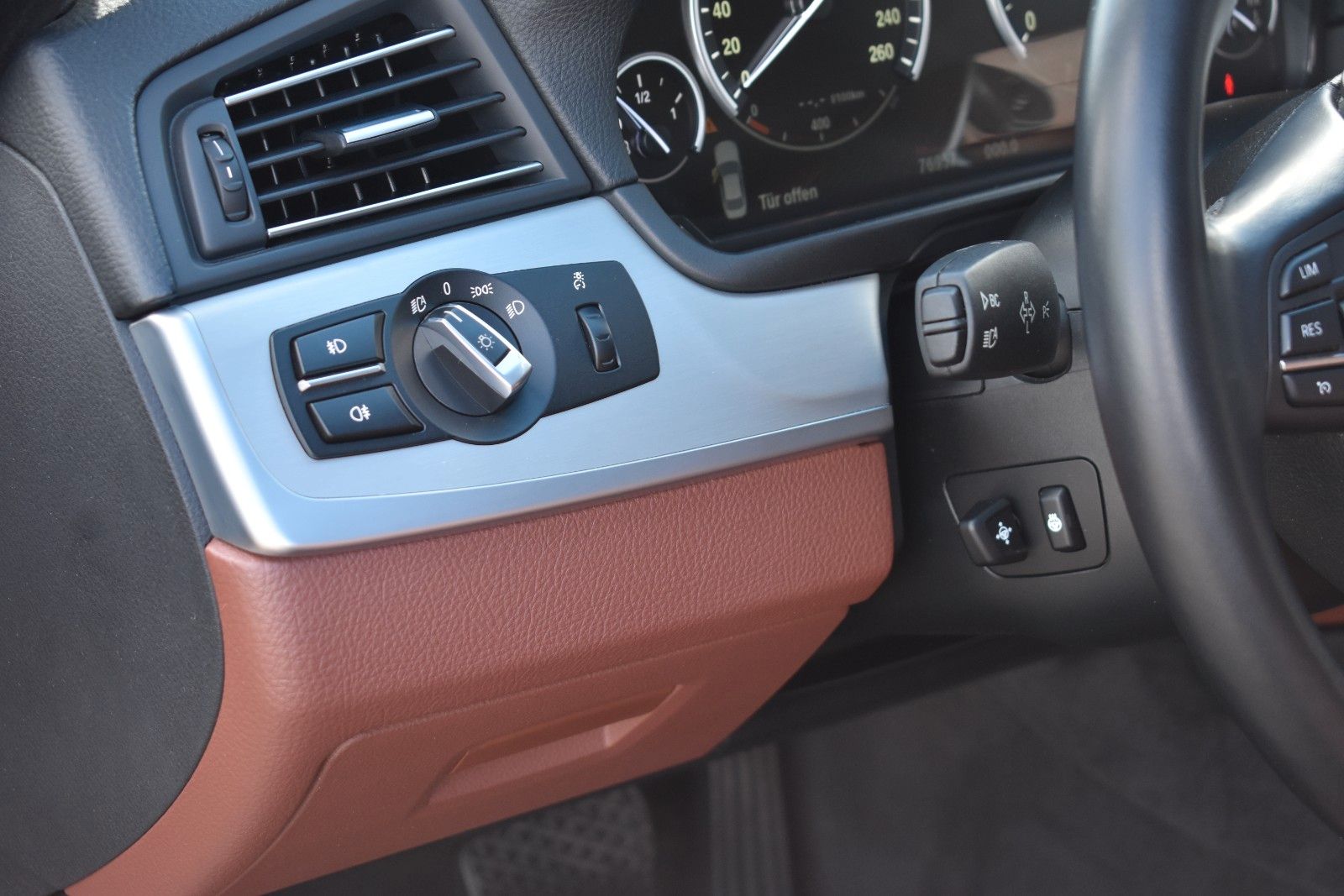 Fahrzeugabbildung BMW 520i Limo Autom. Navi Leder Xenon AHK GSD