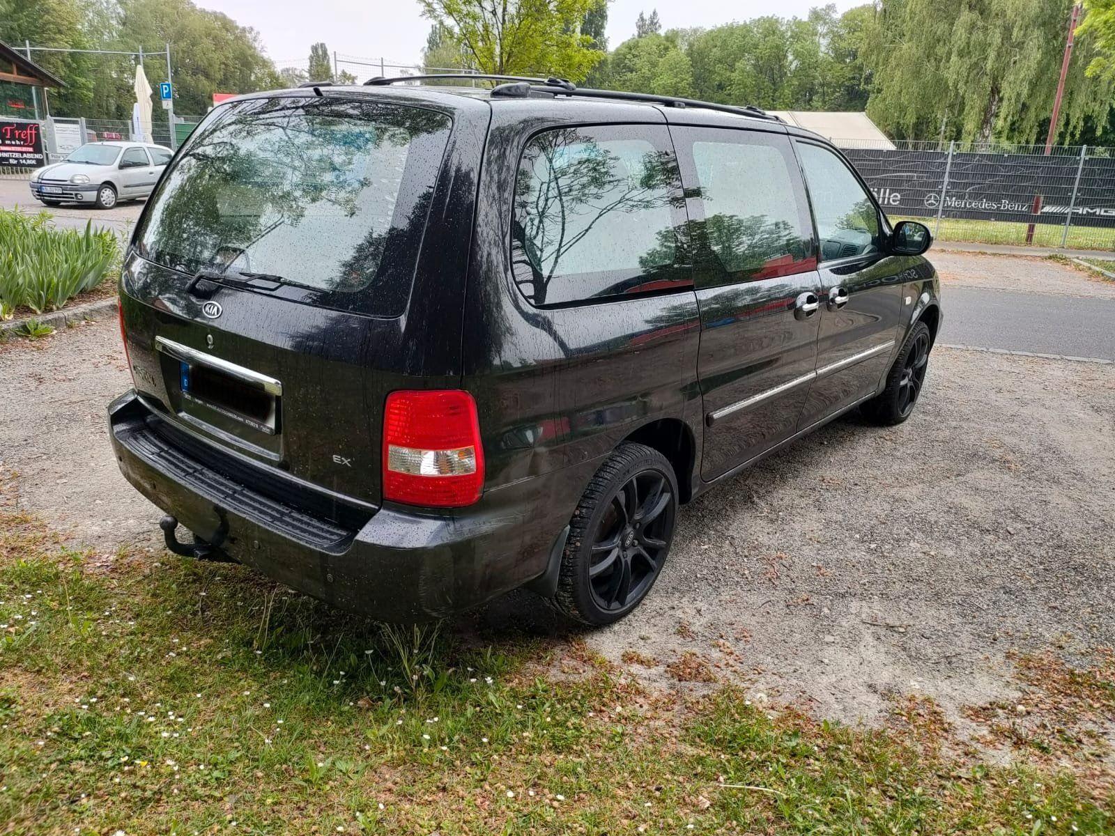 Kia Carnival 2006 — photo 8