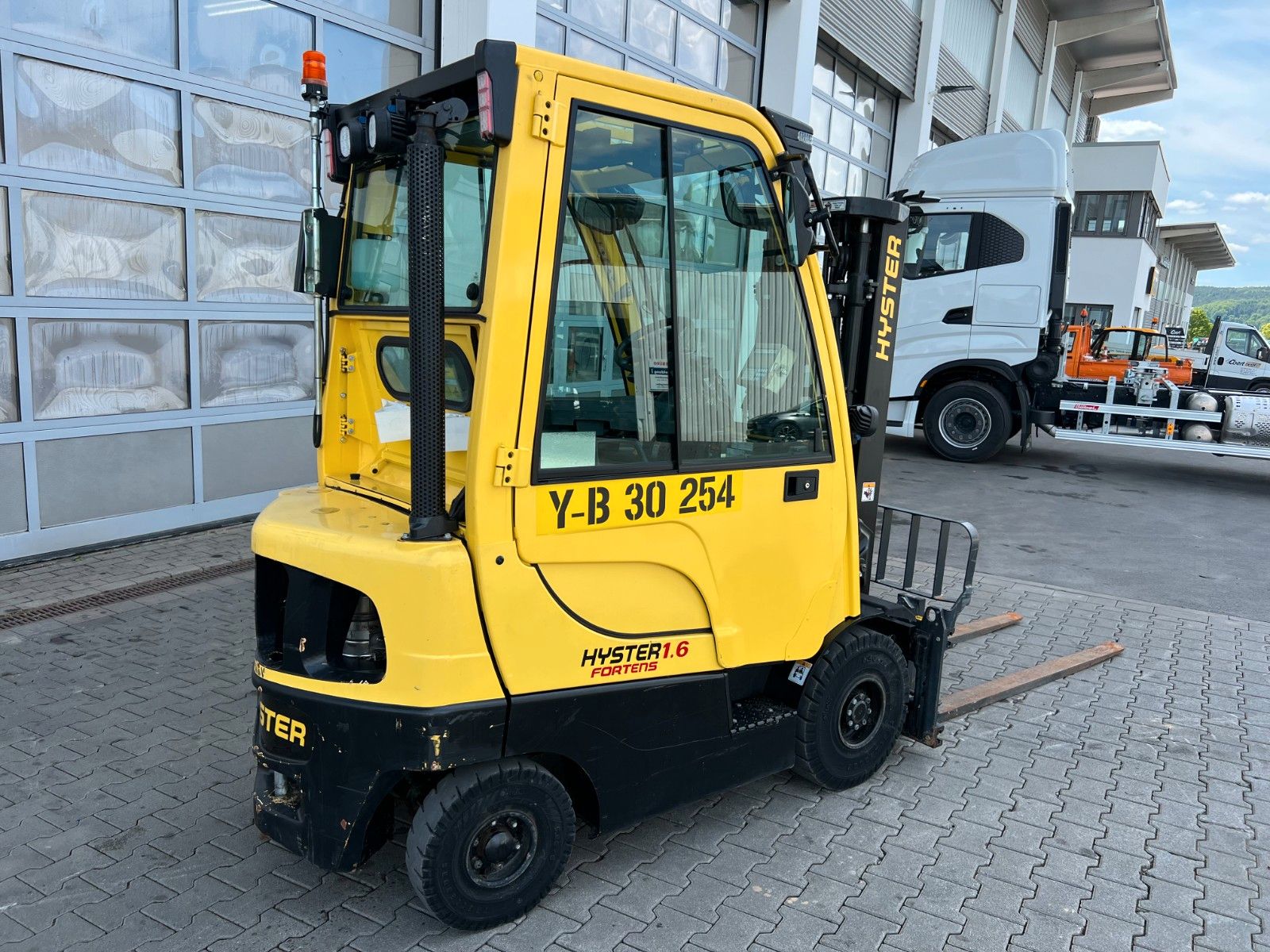 Fahrzeugabbildung Hyster H1.6 FT / Verstellgerät / HH: 4.45m / nur 812h