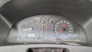 Volkswagen T5 Transporter - 2