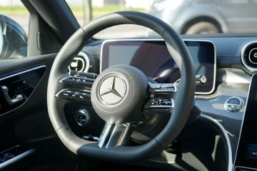 Fahrzeugabbildung Mercedes-Benz C 220d Lim.Amg Line*Led*360 Kamera