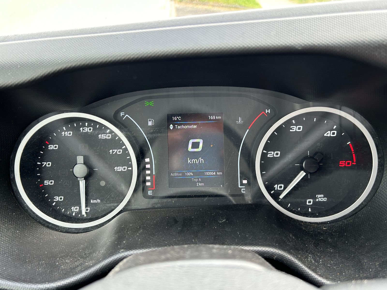 Fahrzeugabbildung Iveco Daily Kasten HKa 35 C ... V Radstand 4100