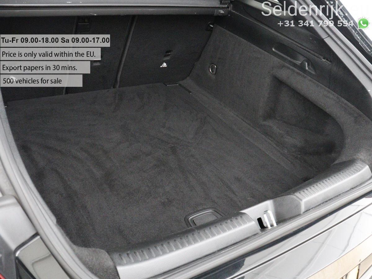 Mercedes-Benz CLA AMG Line Leder/Alcantar, миниатюра 11