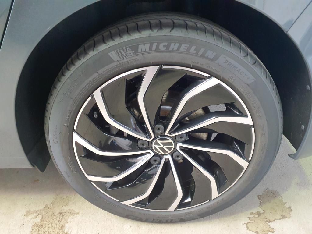 Volkswagen Golf Style 1.5 eTSI Tempo*PDC*RFK*SH*Klima*Nav