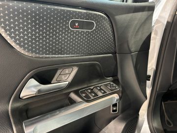 Mercedes GLB 200 - 9