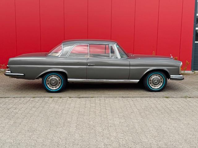 Mercedes-Benz 250 SE Coupe W 111, Restauriert