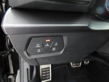 Fotografie 12 des Cupra Leon Sportstourer 1.5 eTSI 110 kW DSG AHK Kamera