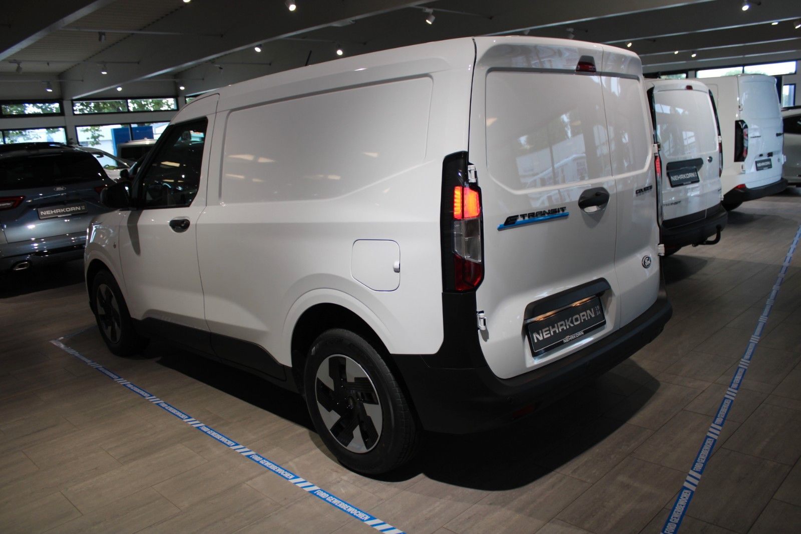 Fahrzeugabbildung Ford Transit Courier 46 kWh Elektromotor Trend SOFORT
