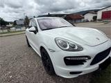 Porsche Cayenne Turbo Turbo - Porsche Cayenne aus 2012: Turbo