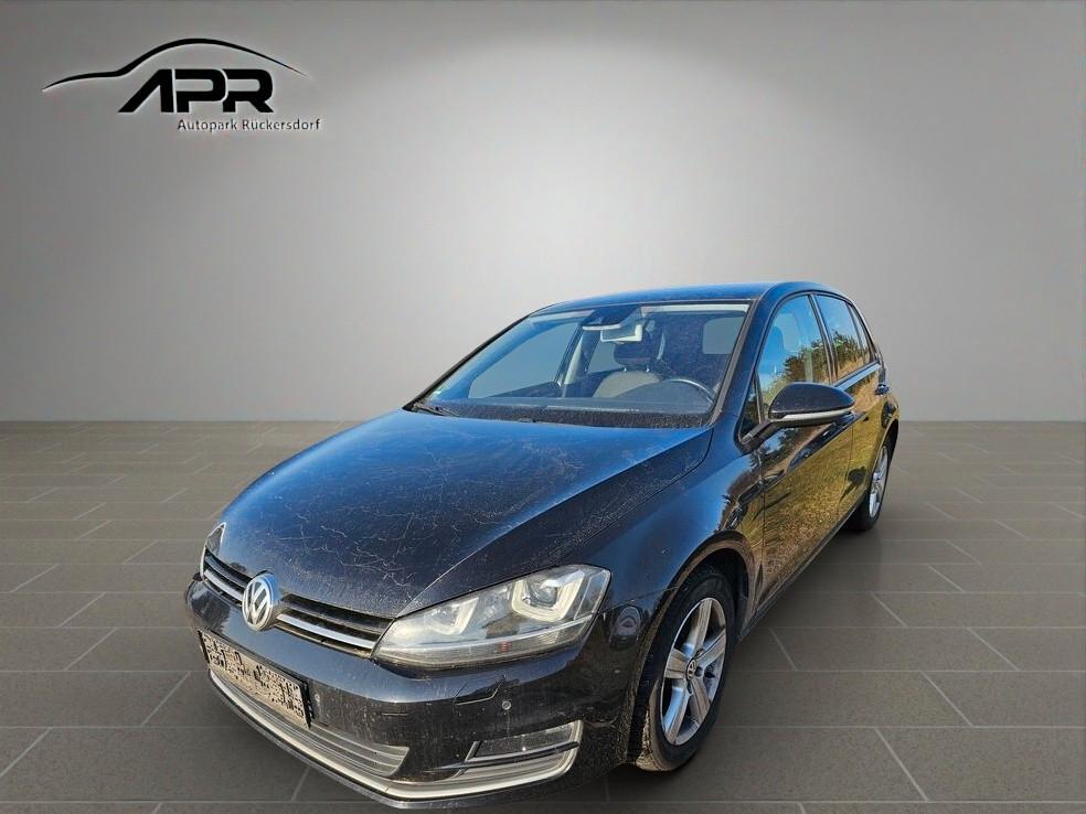 Volkswagen Golf VII Highline BMT Bi-Xenon Navi Kamera ACC