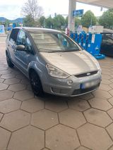 Ford S-Max - Ford S-Max mit Benzin-Antrieb: Kombi