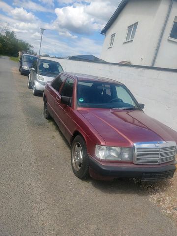 Mercedes-Benz W201 190E 2,3 Unfall