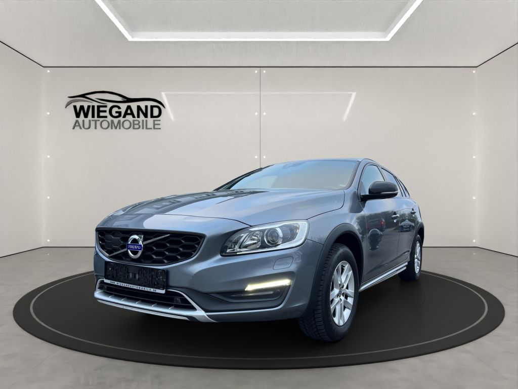 VOLVO V60 CC