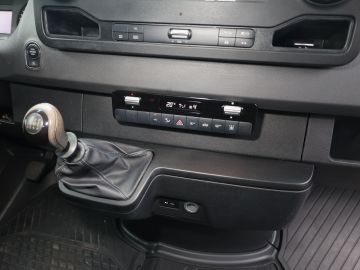 Mercedes-Benz Sprinter 316 CDI L2 Navi Temp Ausbau-Aluschränke