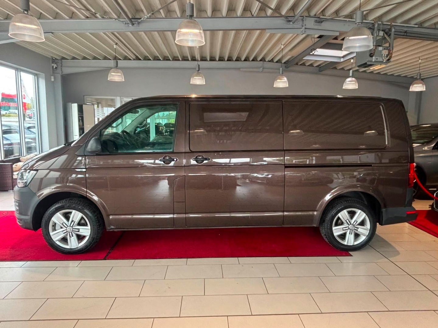 Volkswagen T6 Transporter Kasten lang 4Motion*AHK*Standheiz foto 2