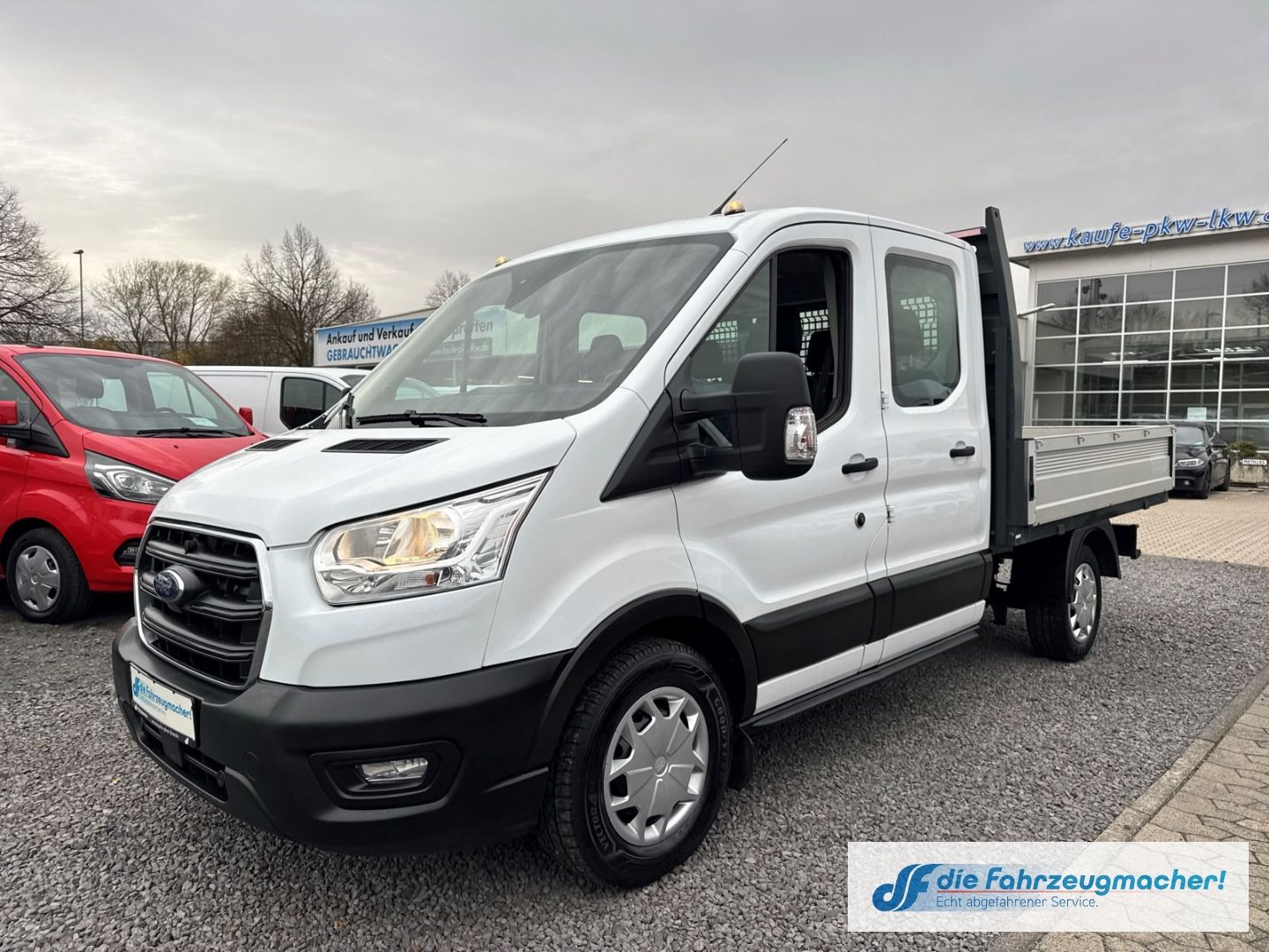 Fahrzeugabbildung Ford Transit Pritsche 350 L2 Doppelkabine  2.0 TDCi D