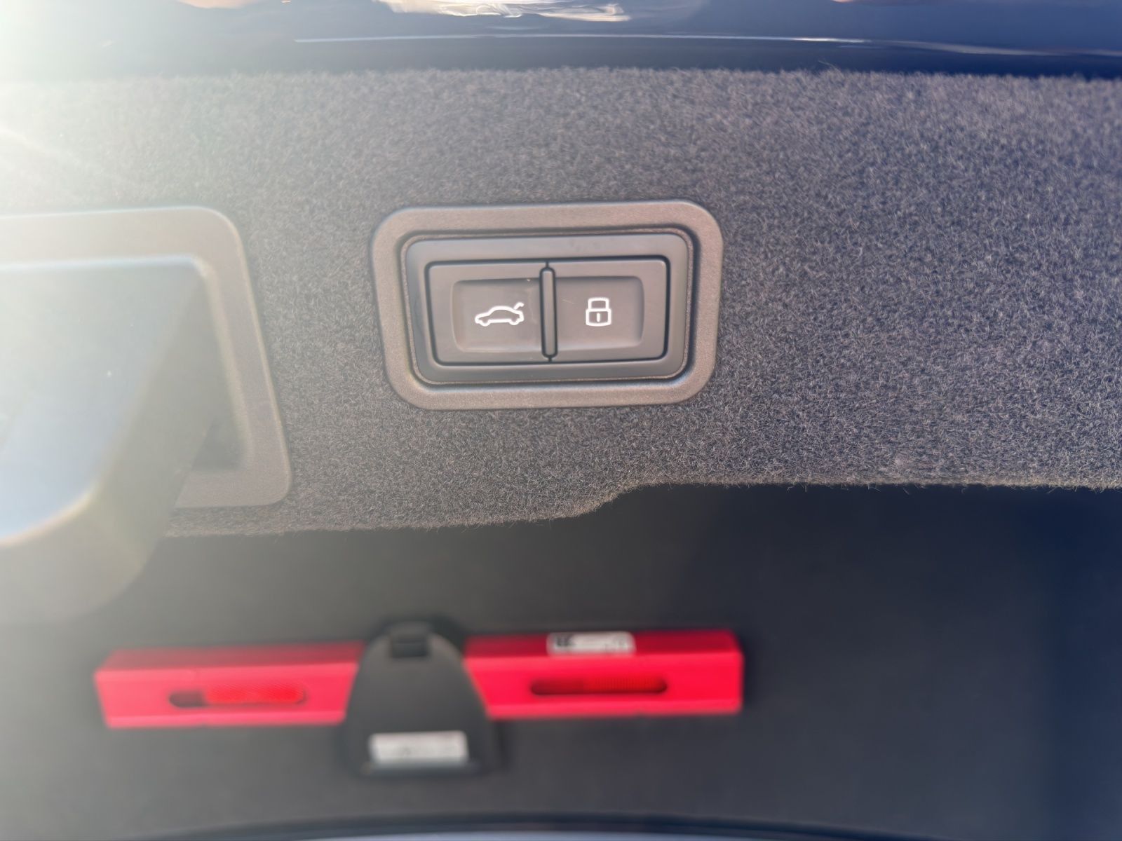 Audi A8 - Bild 12