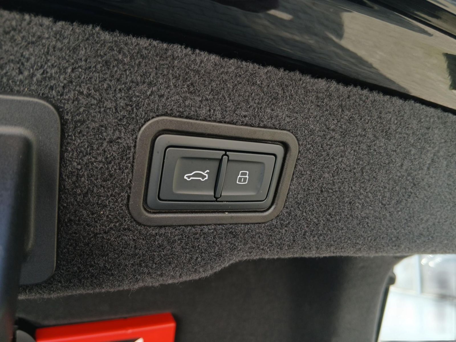 Audi A8 - Bild 23