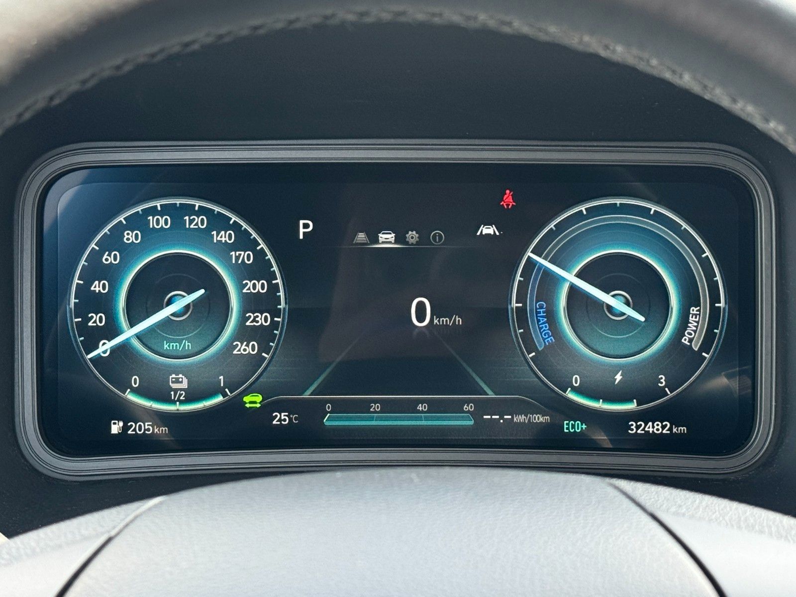 Fahrzeugabbildung Hyundai KONA E Select ACC PDC CAM SHZ LHZ LKA CarPlay