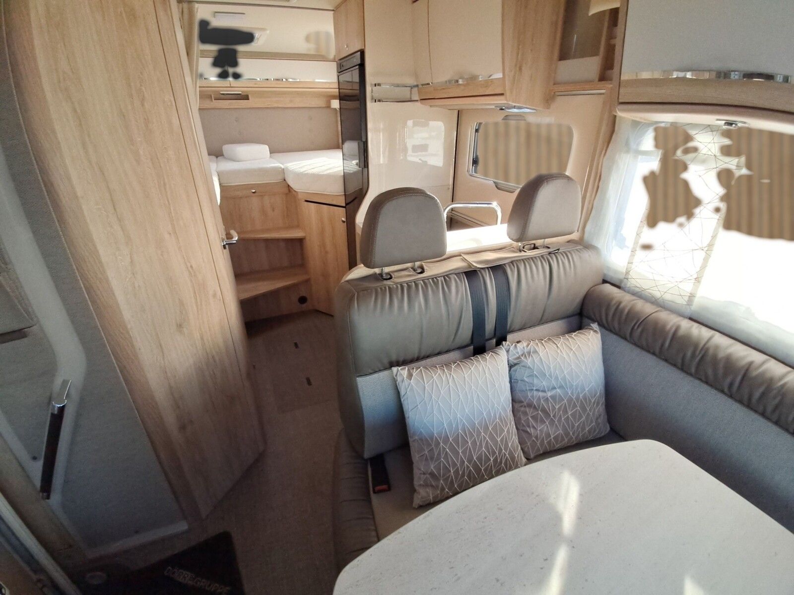 Fahrzeugabbildung Eura Mobil Profila RS 695 EB Mondial Prestige Solar TV/SAT