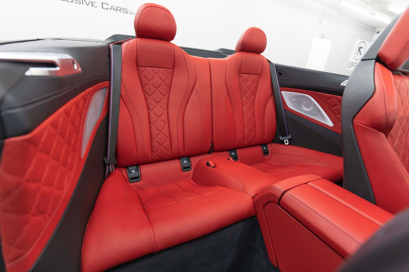 Fahrzeugabbildung BMW M8 Cabrio Competition LASER B&W ACC 3D SOFTCLOSE
