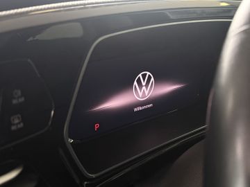 Volkswagen Caddy Maxi 2.0TDI DSG STYLE LED NAV ACC FLÜGEL