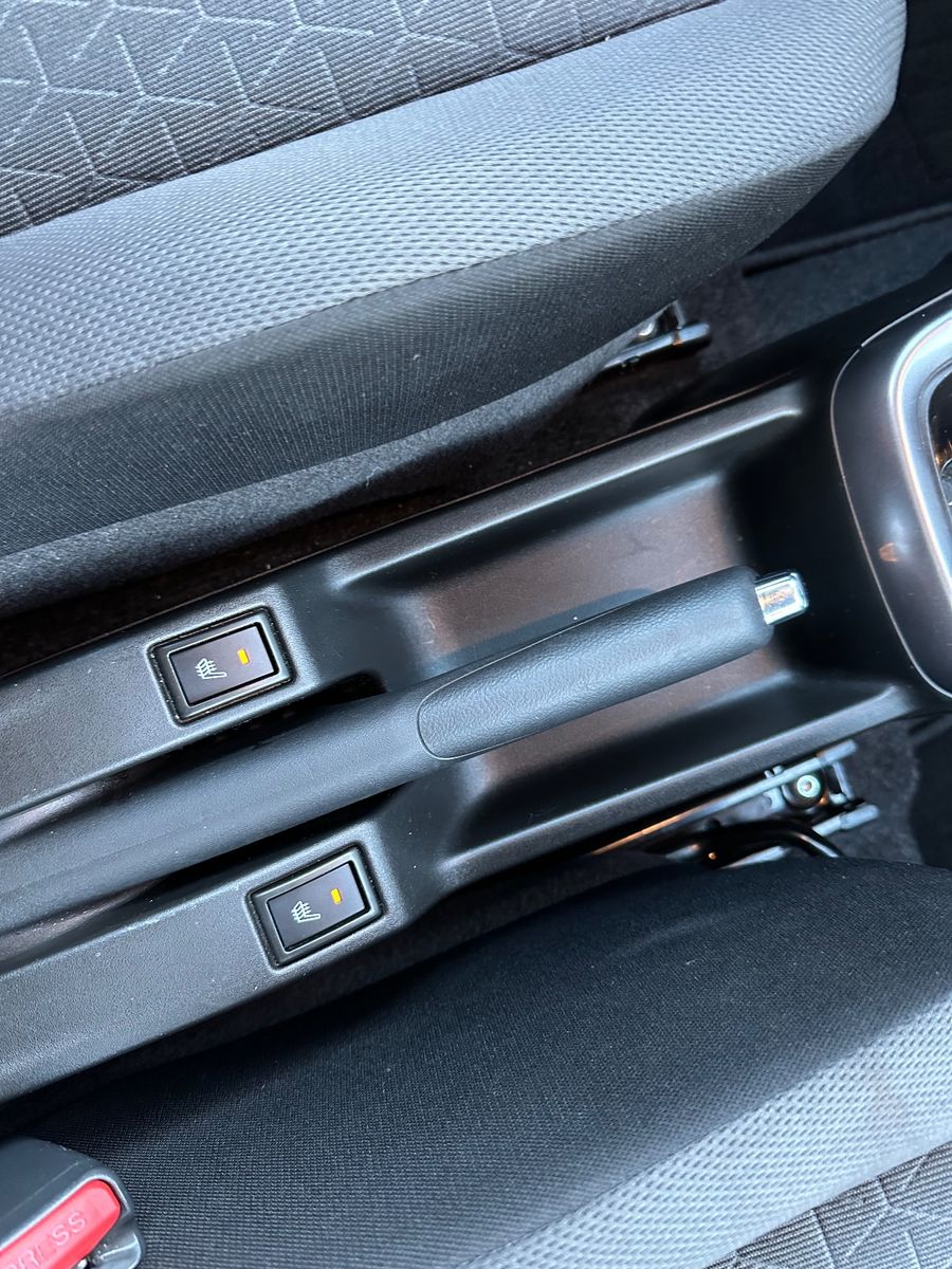 Fahrzeugabbildung Suzuki Swift 1.2 Dualjet Hybrid Comfort+ ACC/Navi/LED