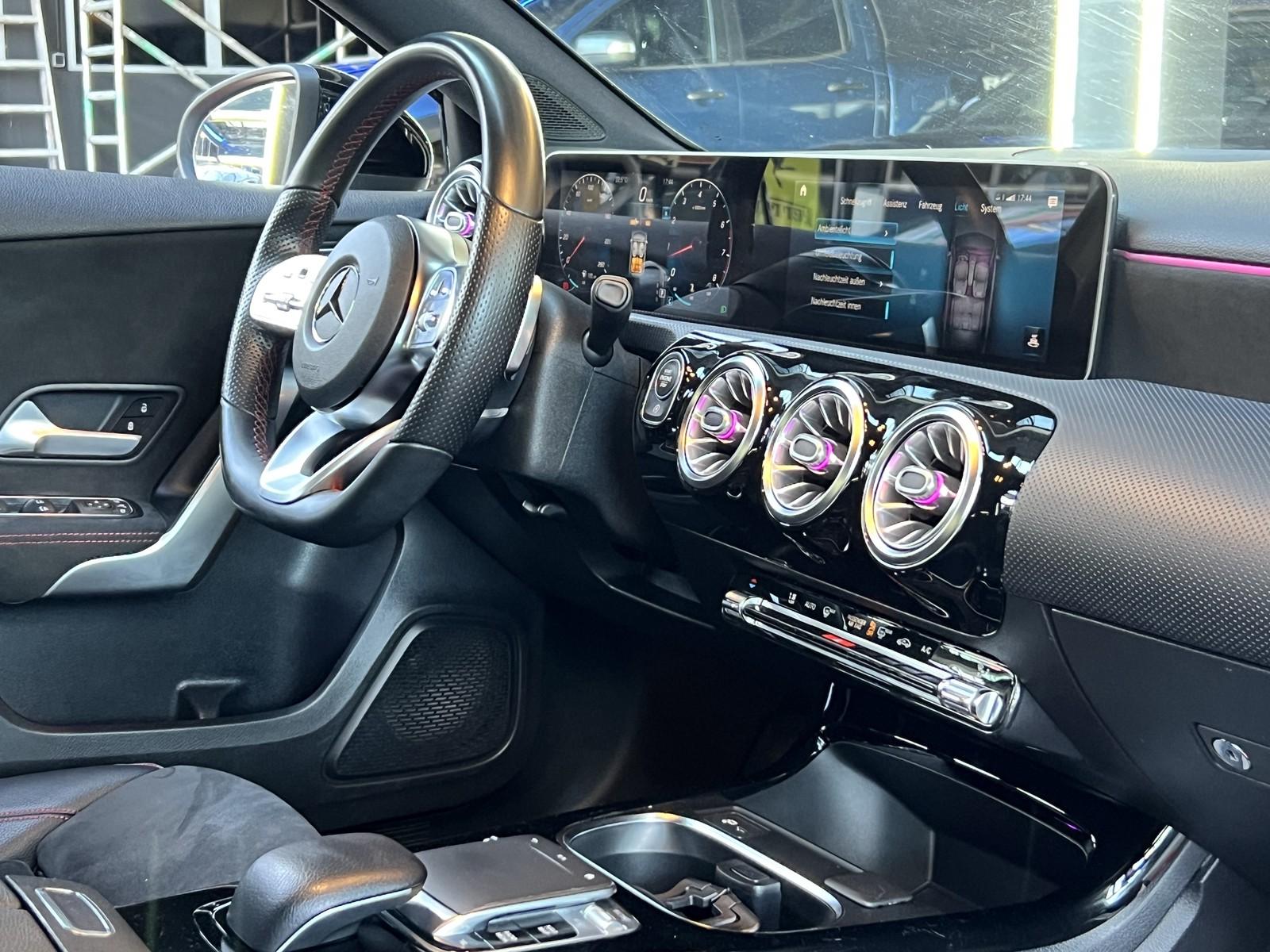 Mercedes-Benz A 250 AMG Line LED / ATTENTION ASSIST / SPURHALT