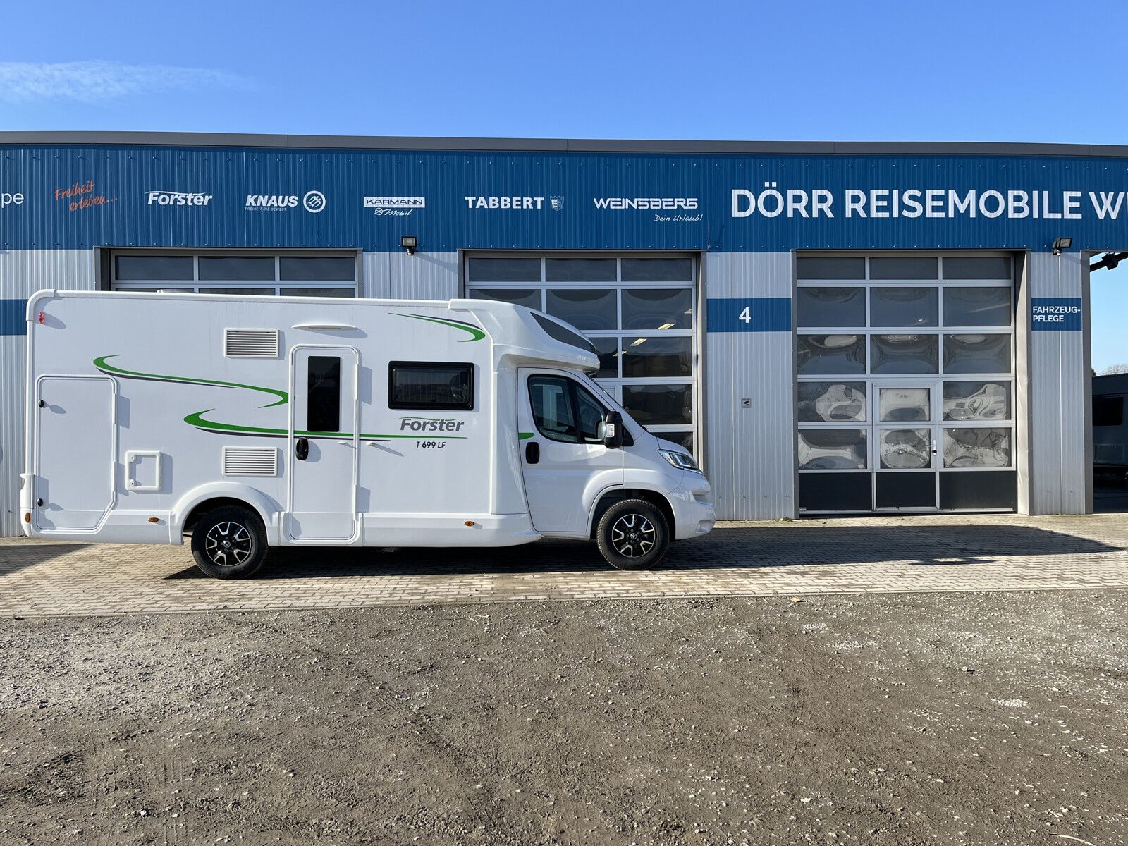 Fahrzeugabbildung Forster T FT699LF 11770,- Sondernachlass / 165 PS