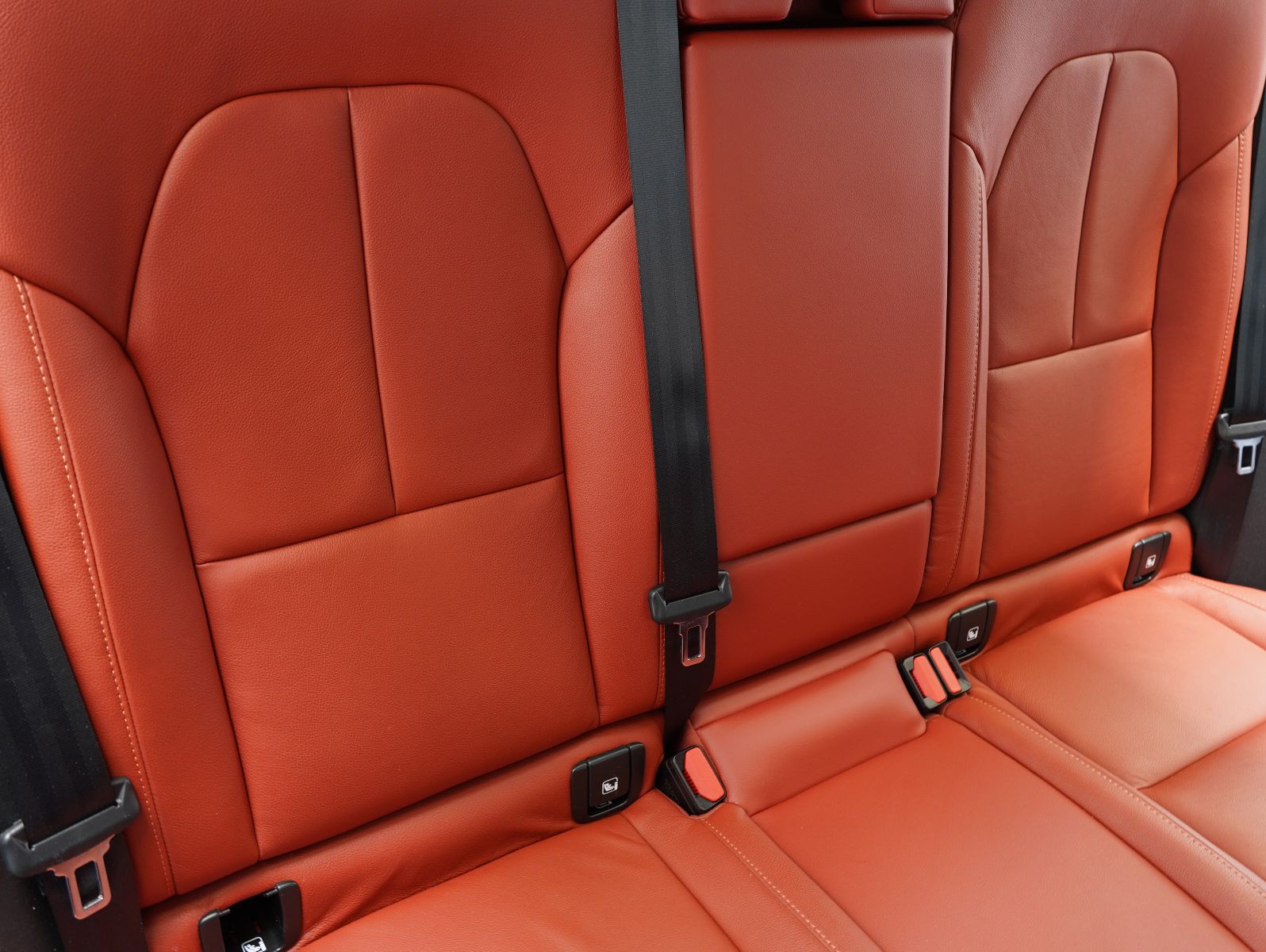 Fahrzeugabbildung Volvo XC40 T3 Inscription LED/NAVI/ACC/LEDER/PANO