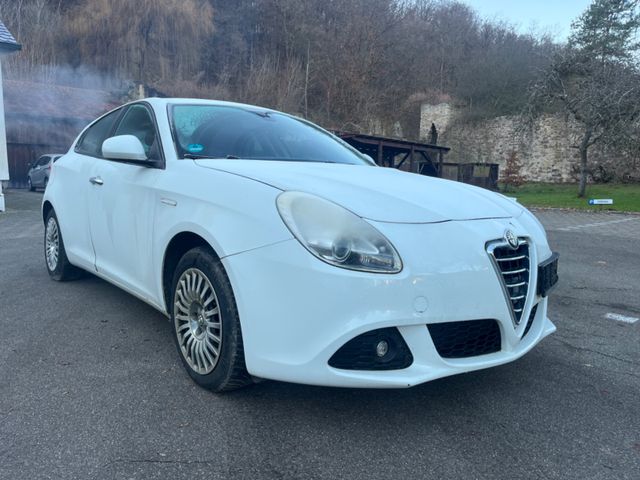 Alfa Romeo Giulietta / Klimaautm. / PDC / 1.Hand