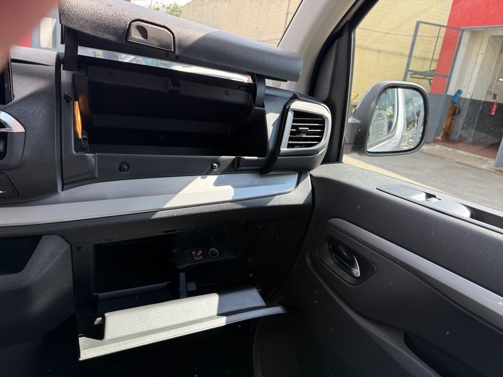 Fahrzeugabbildung Citroën Spacetourer Holidays Diesel 180 Autm.