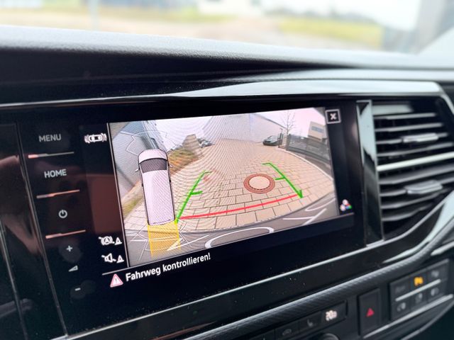 Volkswagen T6.1/MULTI/DSG/4MOTION/2xEL.SCHTÜ/AHK/ACC/1.HAN