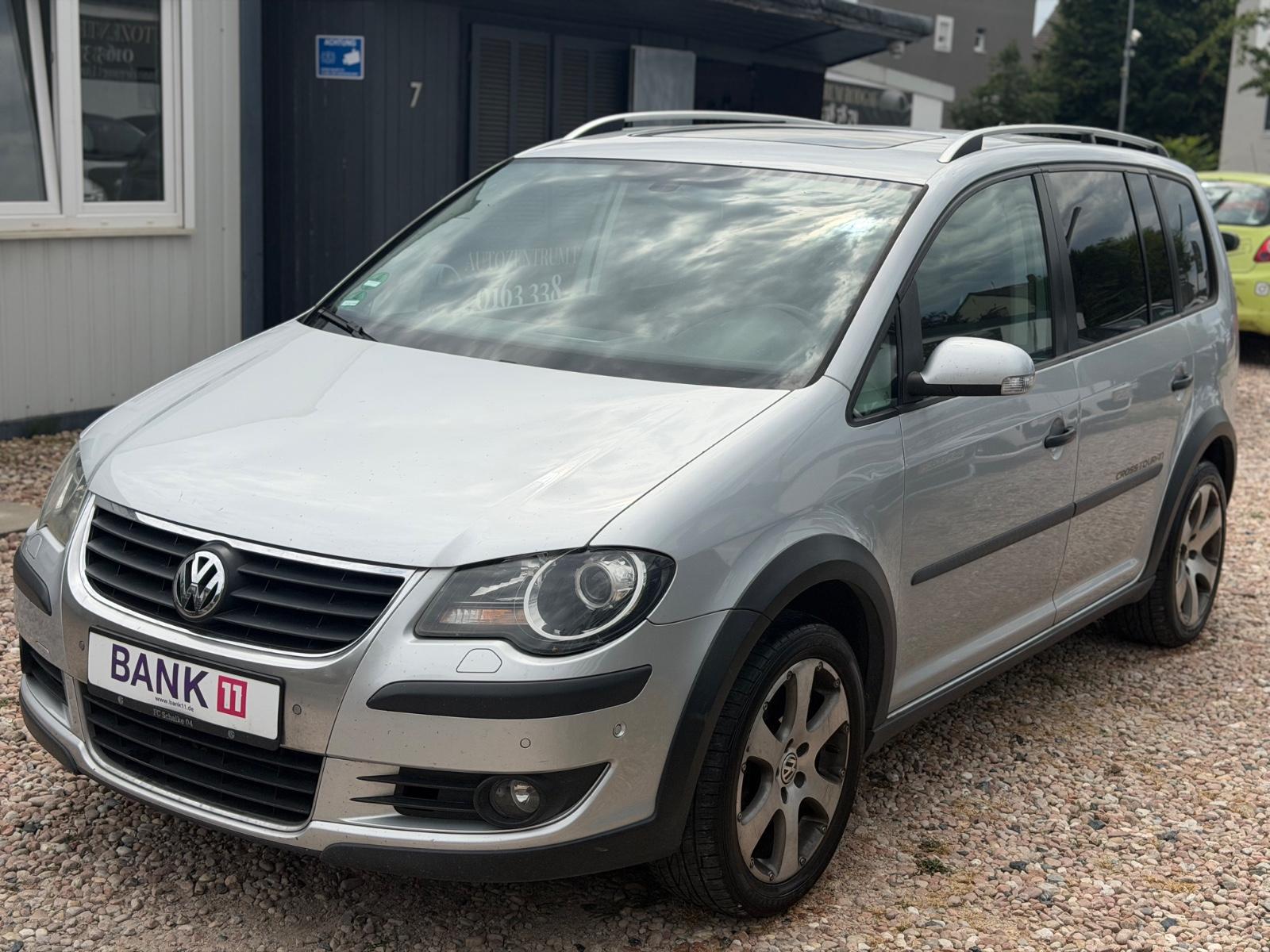 Volkswagen Touran CrossTouran**7 Sitzer**