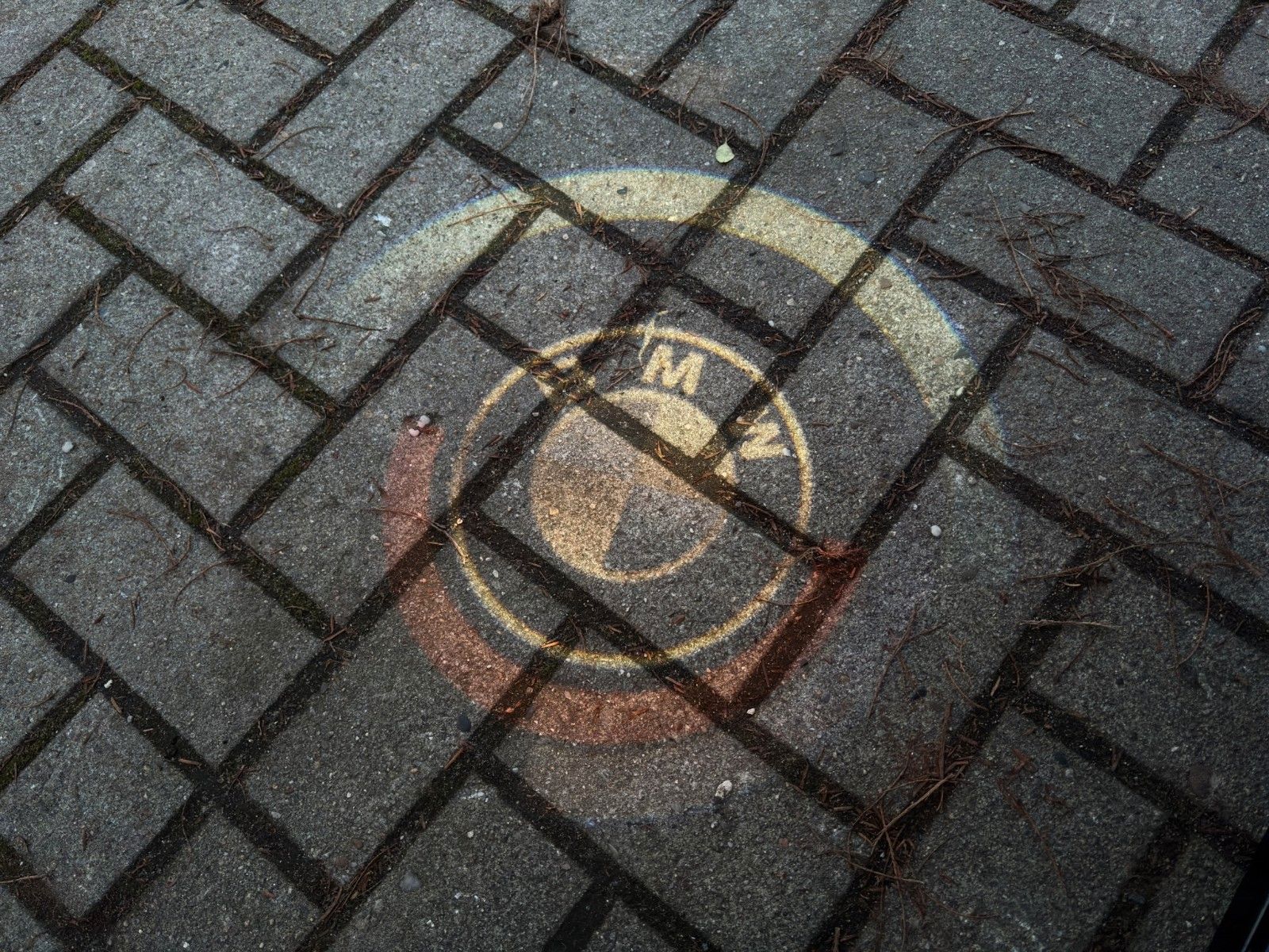 Fahrzeugabbildung BMW M3 Comp. Gelbe M-DRL/Carbon/M-Drivers/Individual