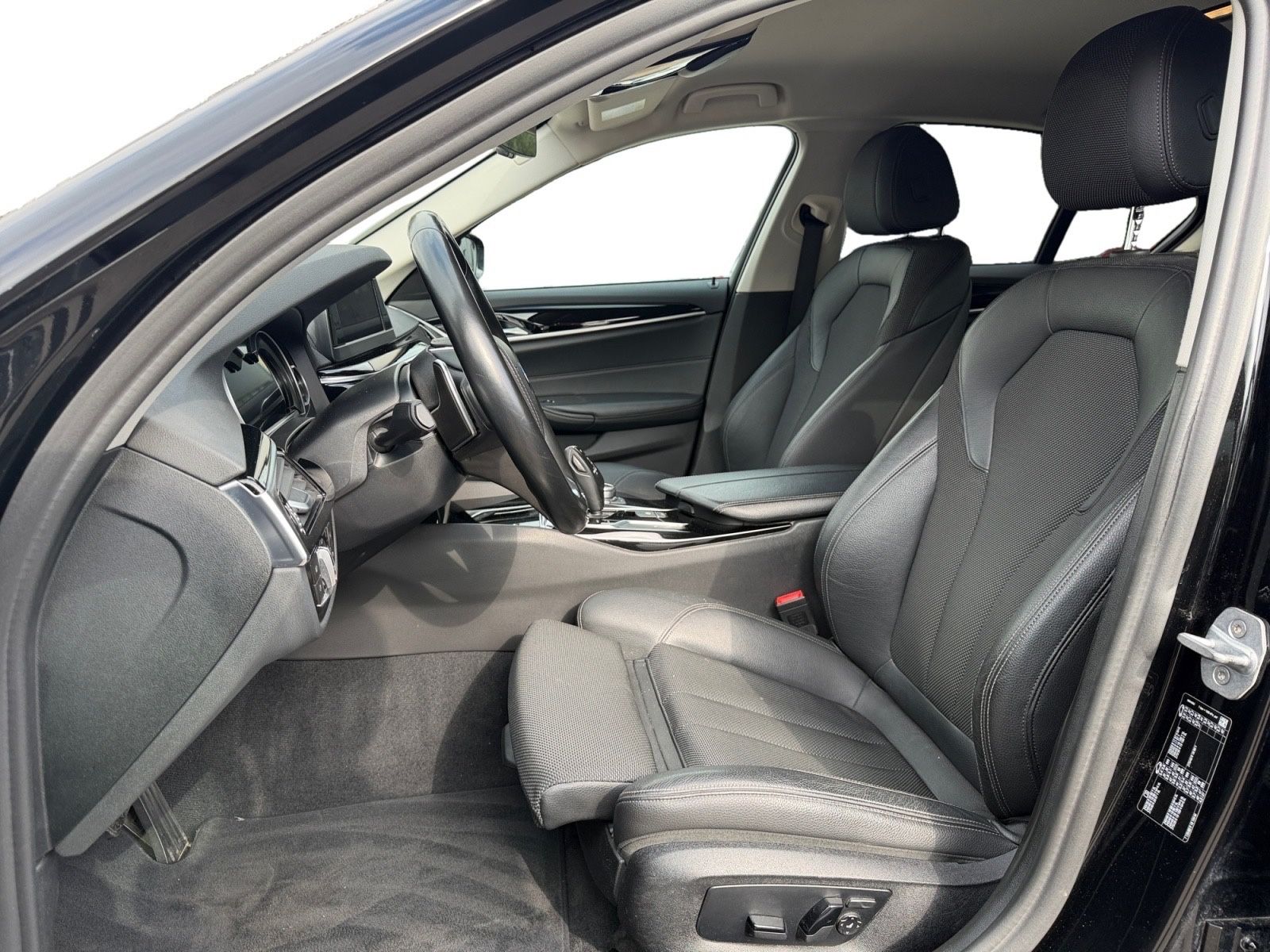 BMW 530 5 Limousine 530 i Sport Line foto 10