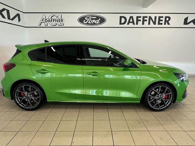 Fahrzeugabbildung Ford Focus ST X 2.3 EcoBoost EU6e
