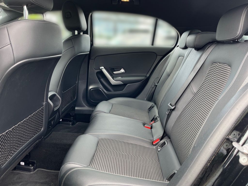 Fahrzeugabbildung Mercedes-Benz A 180 Progressive Navi LED SHZ SpurH KAM DAB