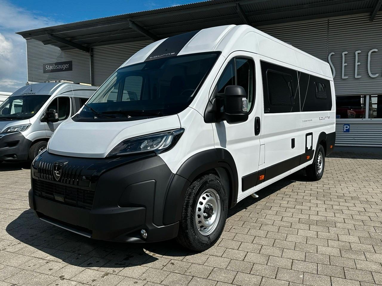 Tourne 640 6.4 Automatik 180 PS