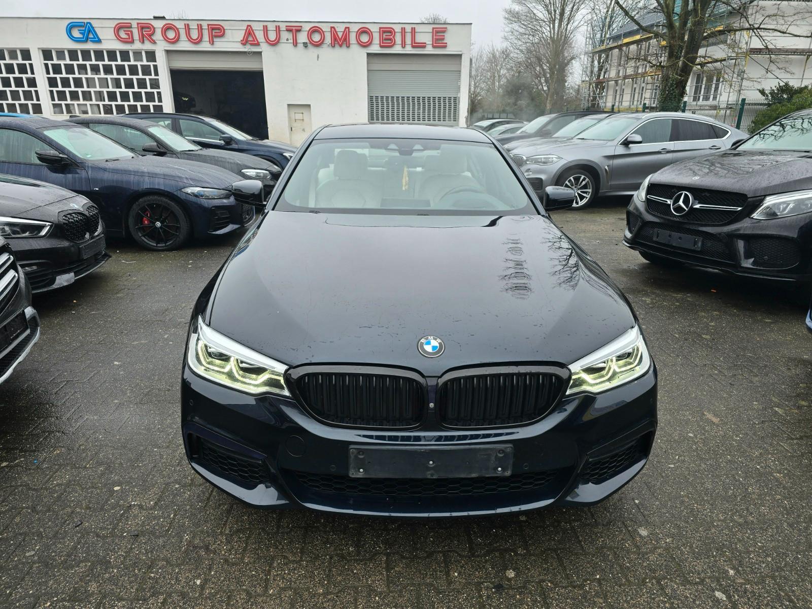 BMW 530e Hybride iPerformanc M Sport Head-Up  Kamera