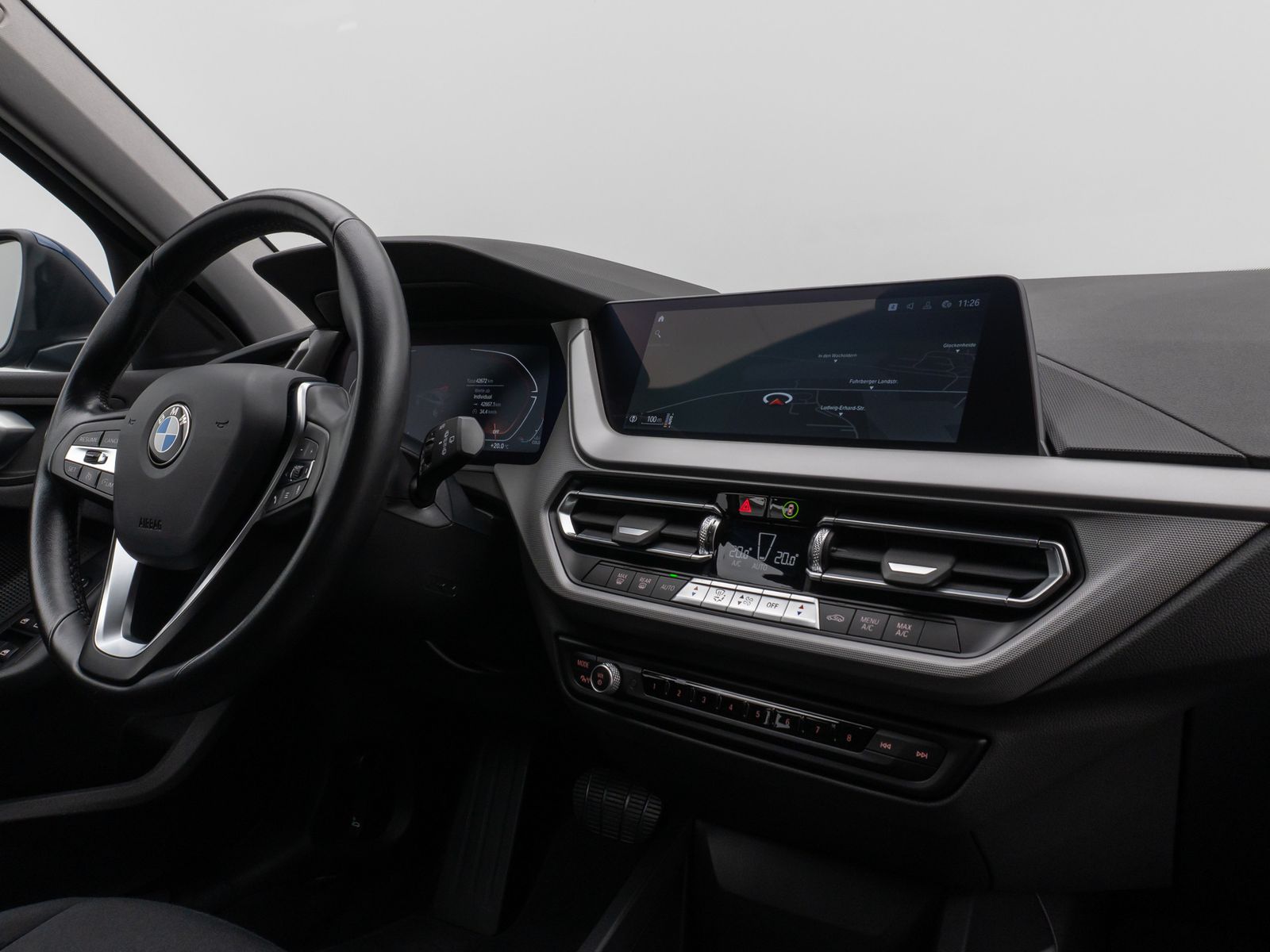 Fahrzeugabbildung BMW 118i DAB CockPitPro Geschwindigkeitsreg LED PDC